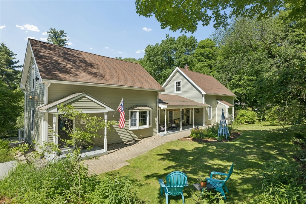 30 Lincoln Street in Hopkinton