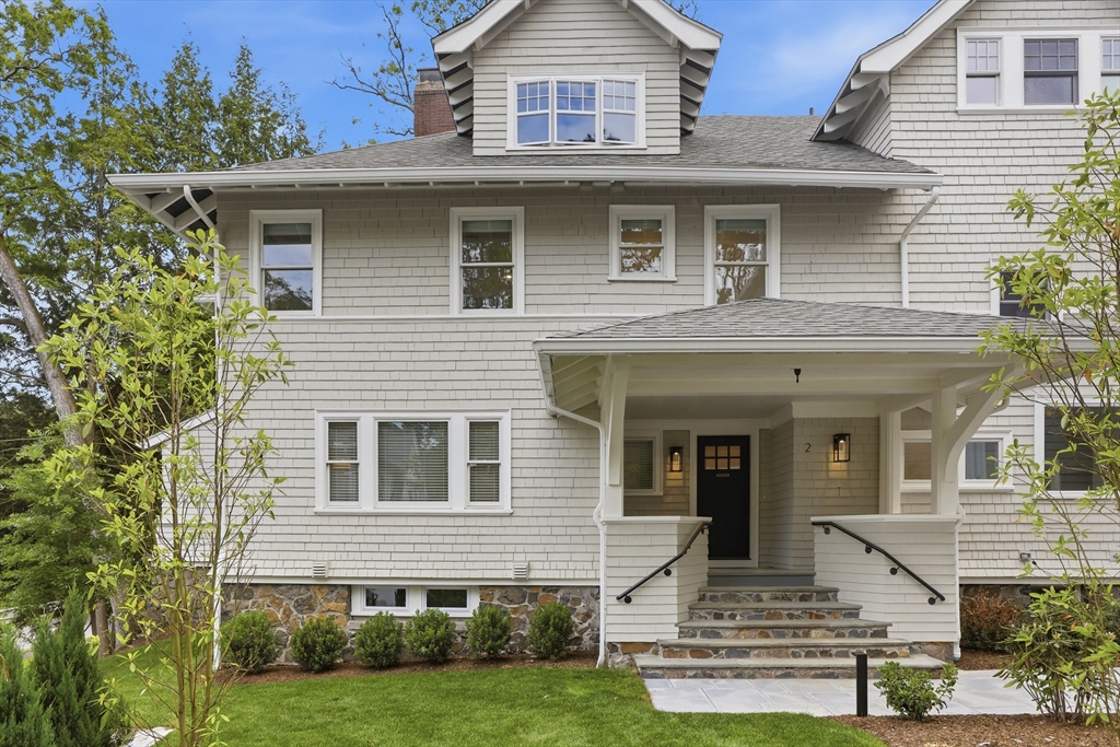 38 Edgewood Rd #2 in Lexington