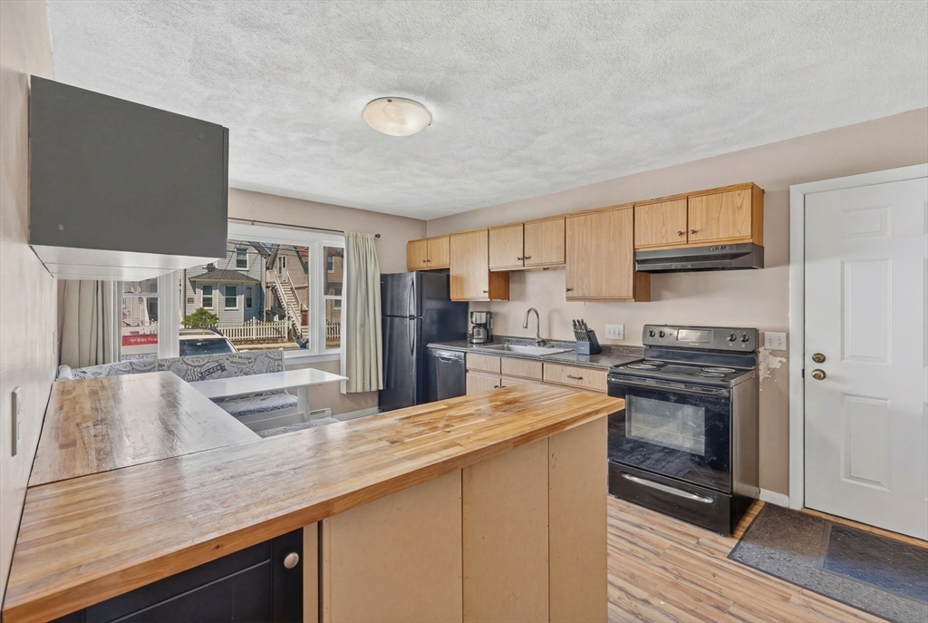 157 Maplewood Ave in Gloucester