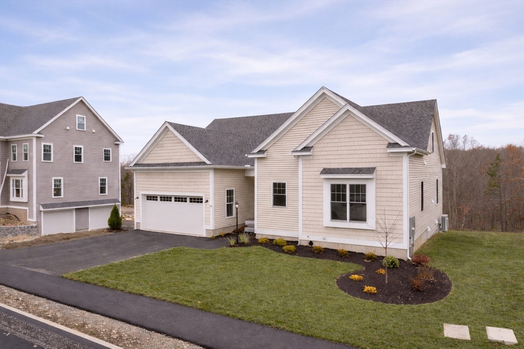 31 Strongwater Drive in Salem
