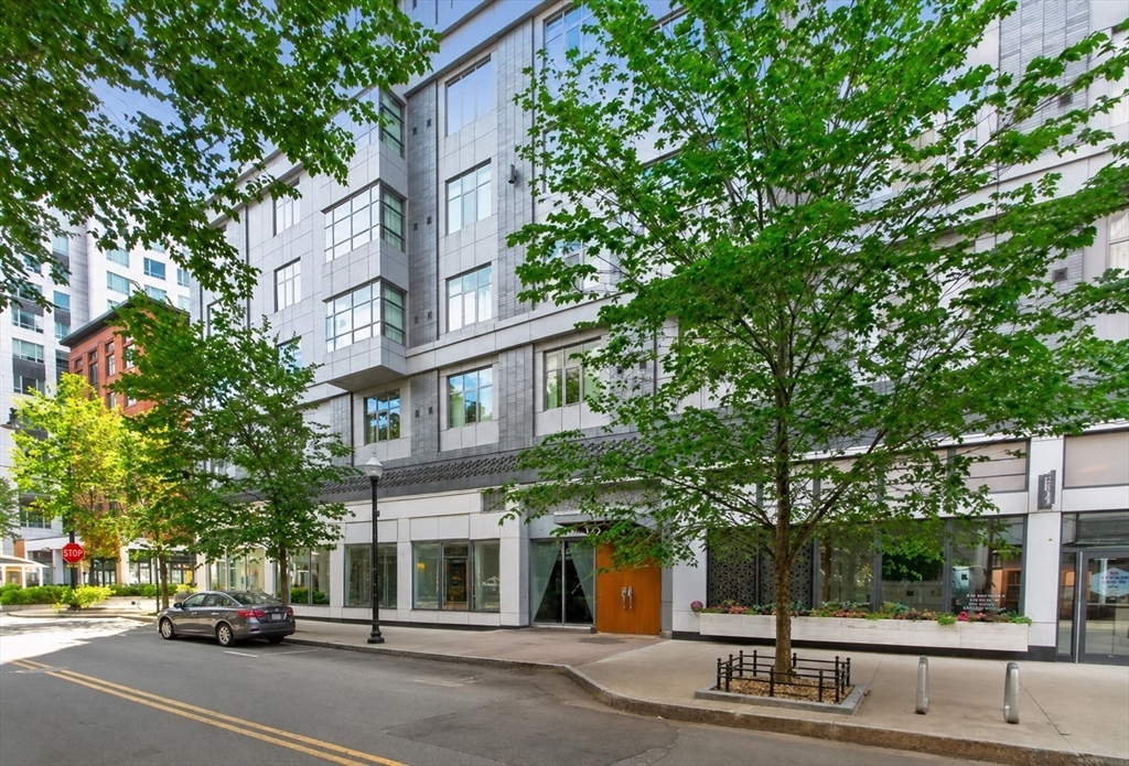 375 Canal St #801 in Somerville