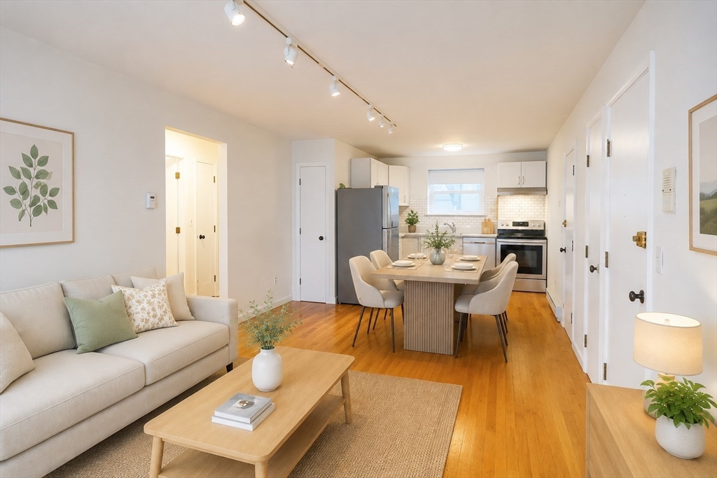 104 Trowbridge St #4 in Cambridge