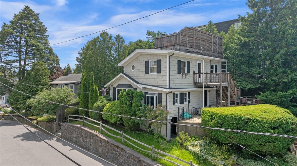 6 Calthrope/2 Togan Way in Marblehead