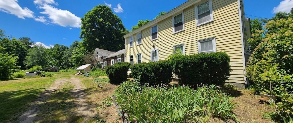 12 Brookline Street in Pepperell