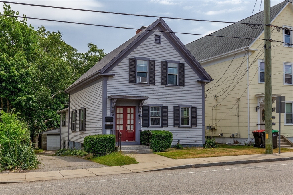 10 Samoset St in Plymouth