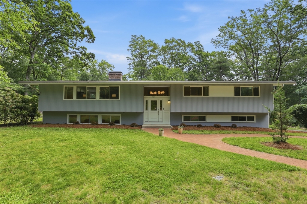430 Heald Rd in Carlisle