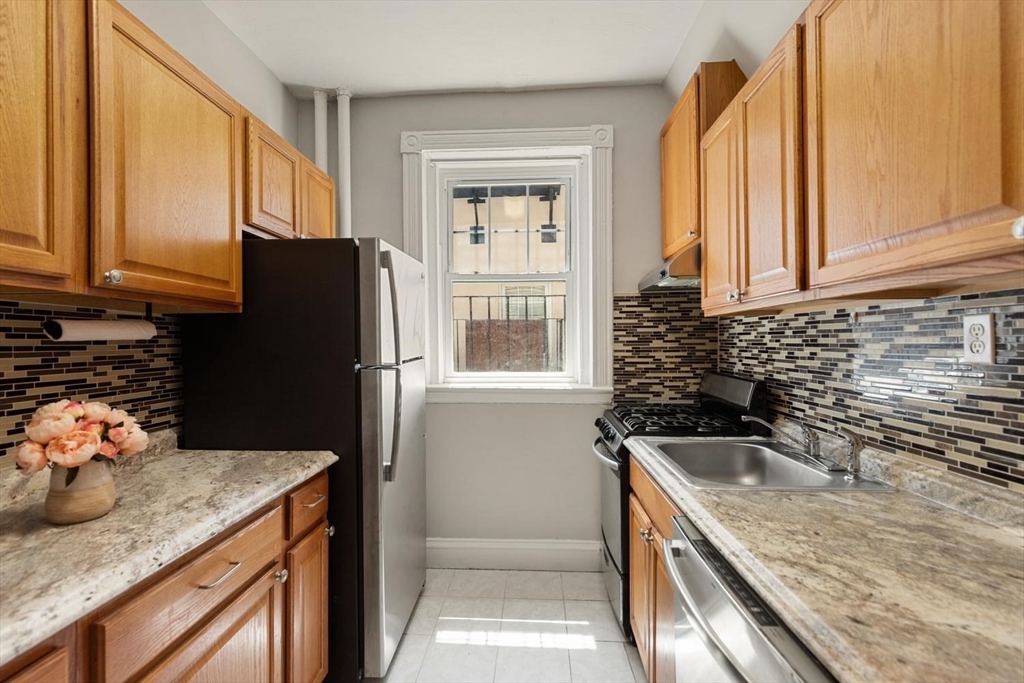 78 Glenville Ave #9 in Allston