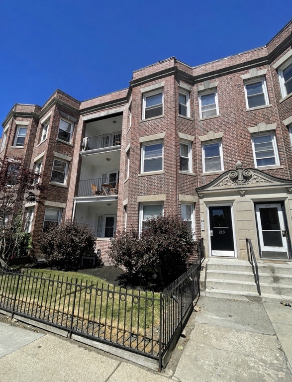 213 Chestnut Hill Ave in Brighton