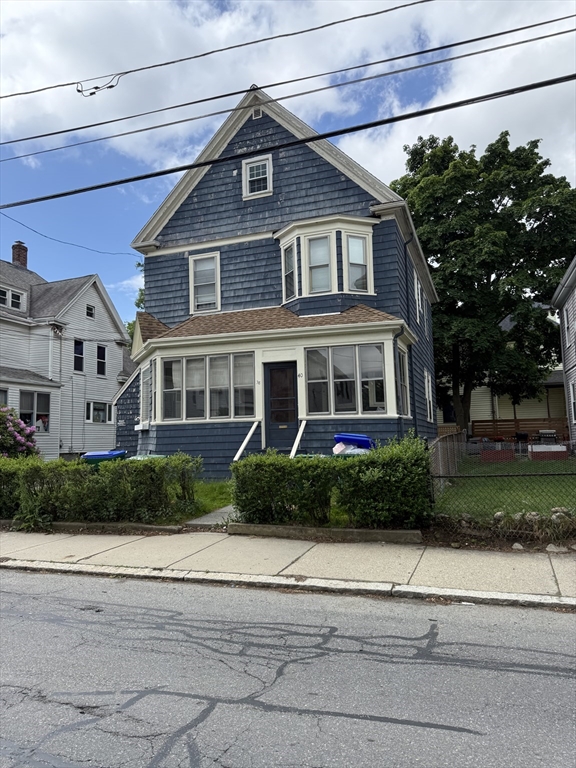 40 Summer St in Medford