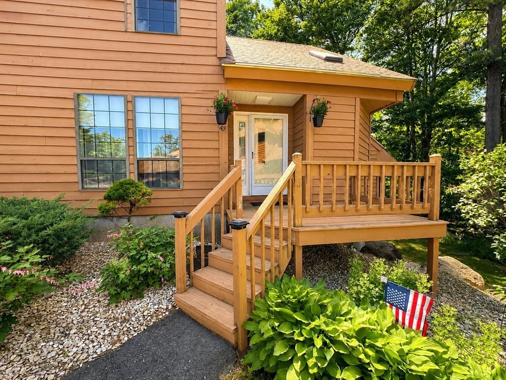 43 W Meadow Rd - Bldg 14 #43 in Haverhill