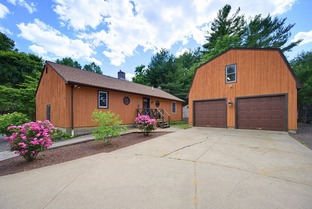 81 ROCKY MEADOW ST in Middleboro