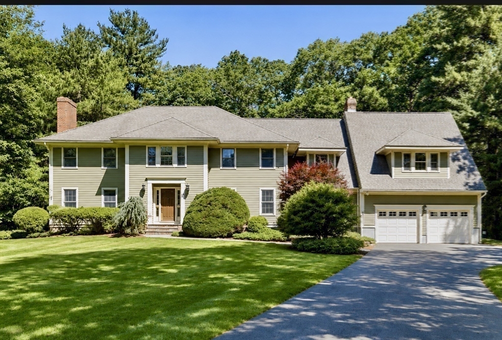 10 Donnelly Drive in Medfield
