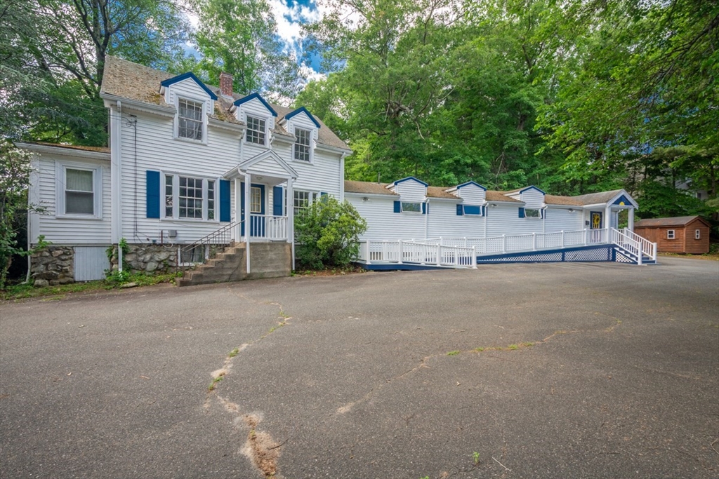 521 Walpole St in Norwood