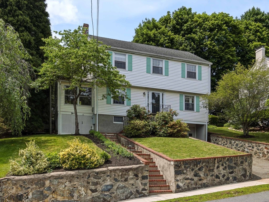 10 Radcliffe in Belmont