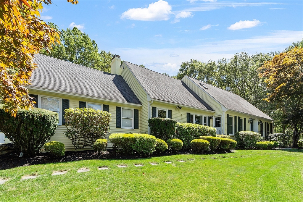 30 Goose Pond Rd in Lincoln