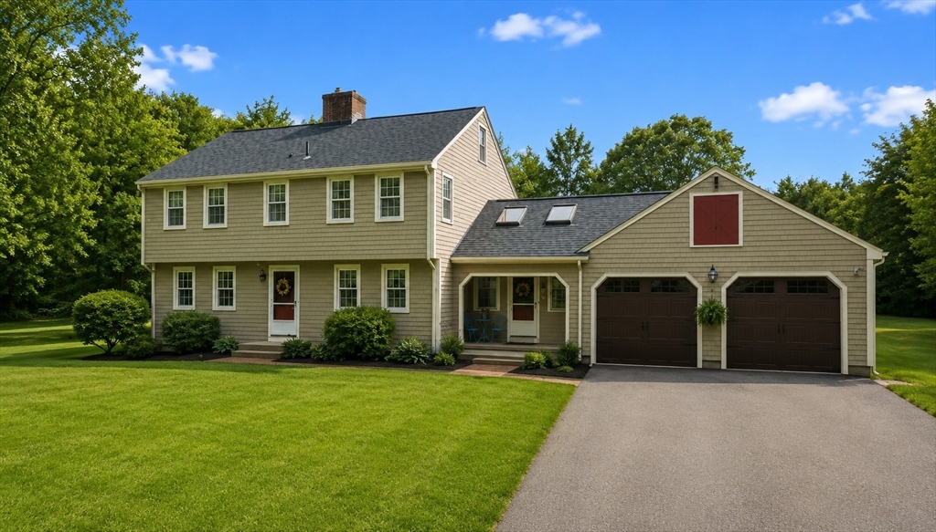 25 Pamden Ln in Seekonk