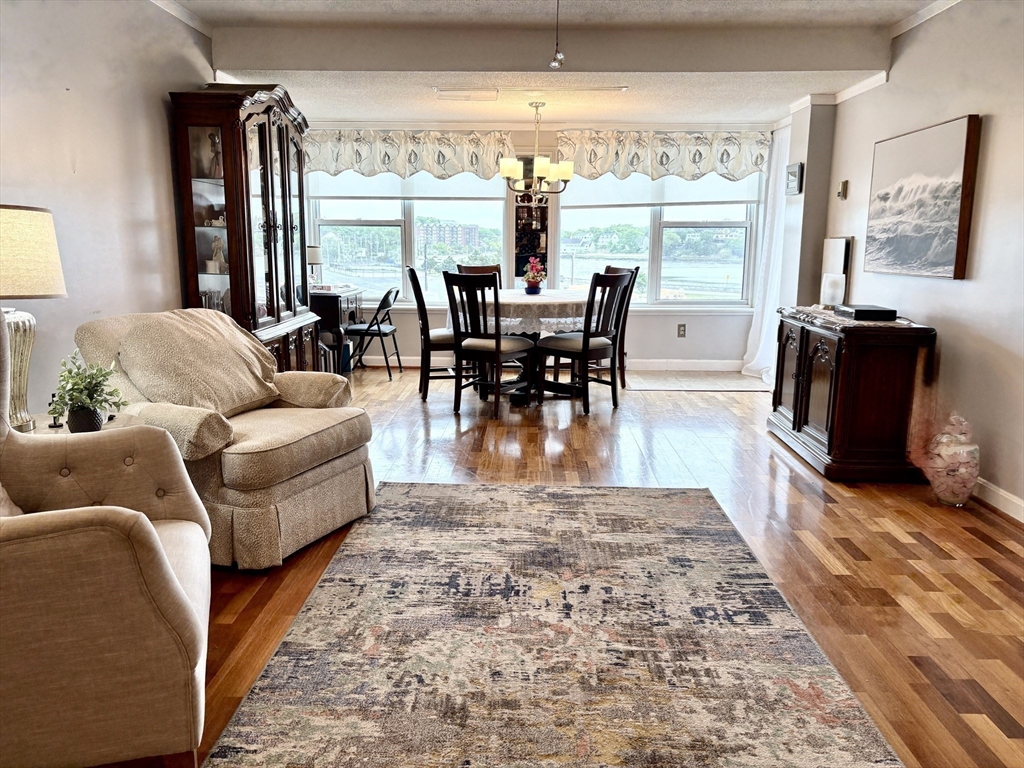 9 Park Ave #313 in Hull