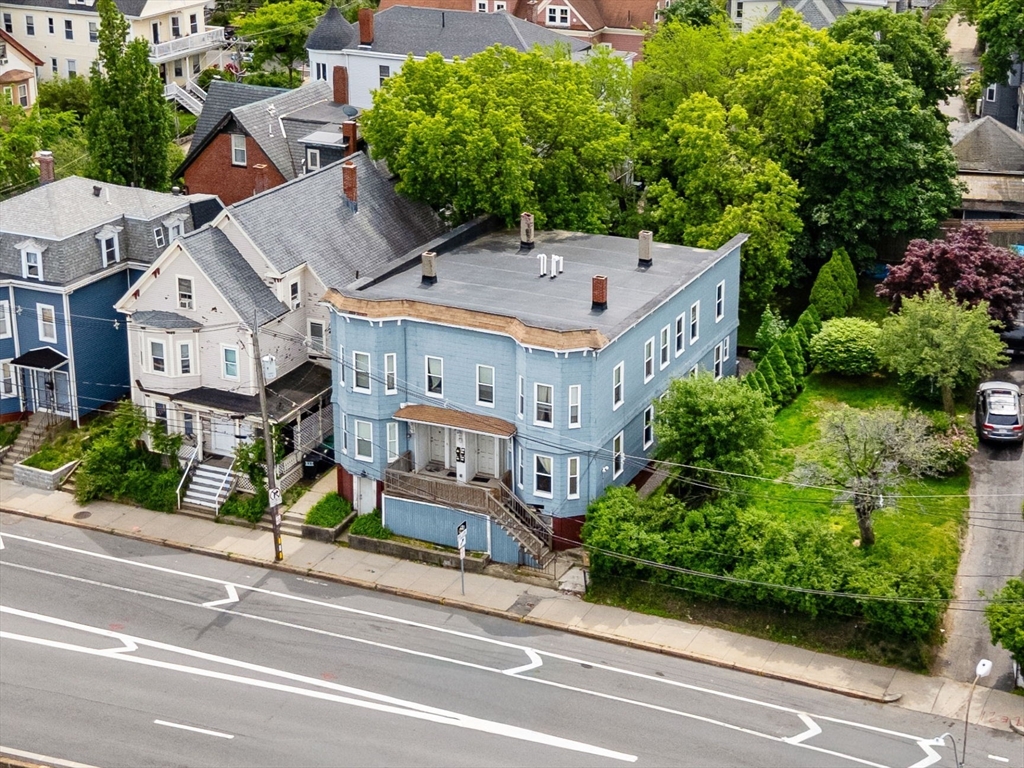 422 McGrath Highway in Somerville