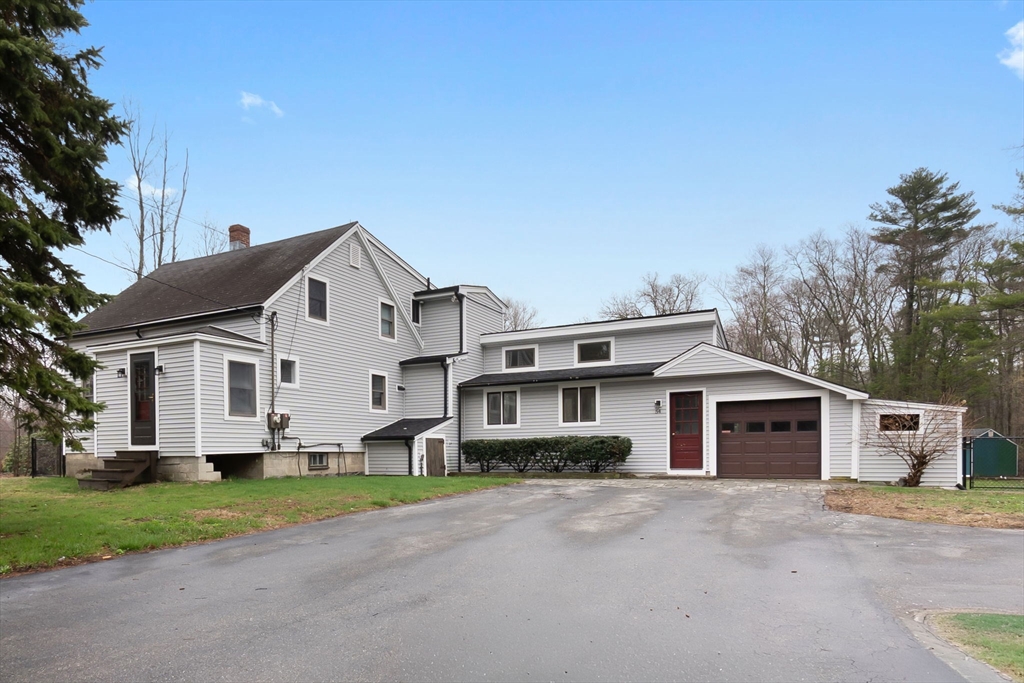 54 Rabbit Rd in Salisbury