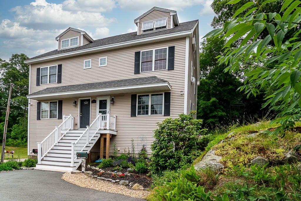 289 Chace Street #B in Clinton
