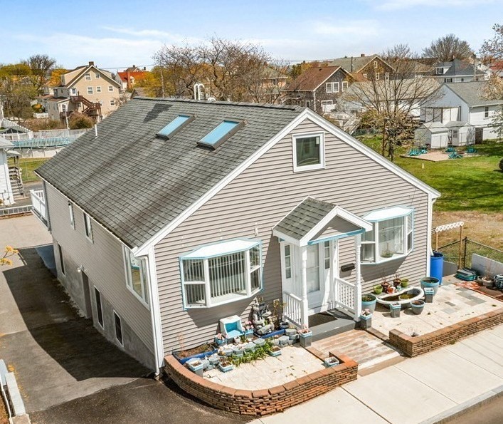 574 Nantasket Ave in Hull