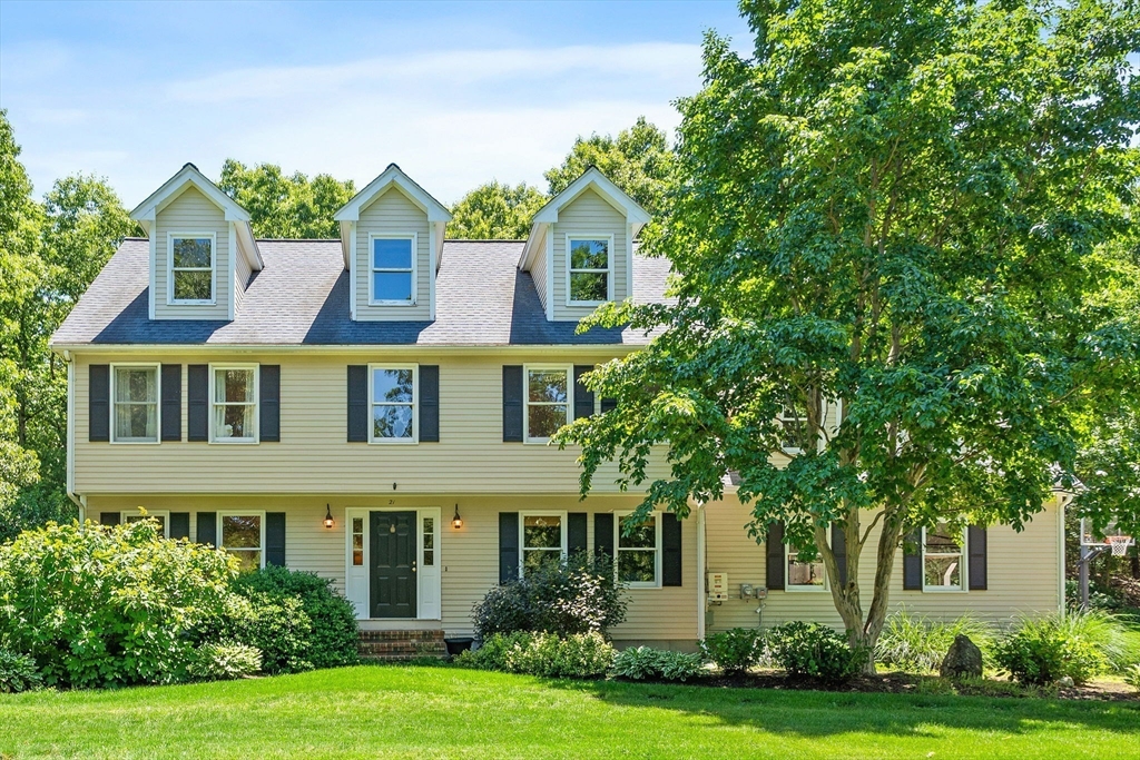 21 Bridie Ln in Norfolk