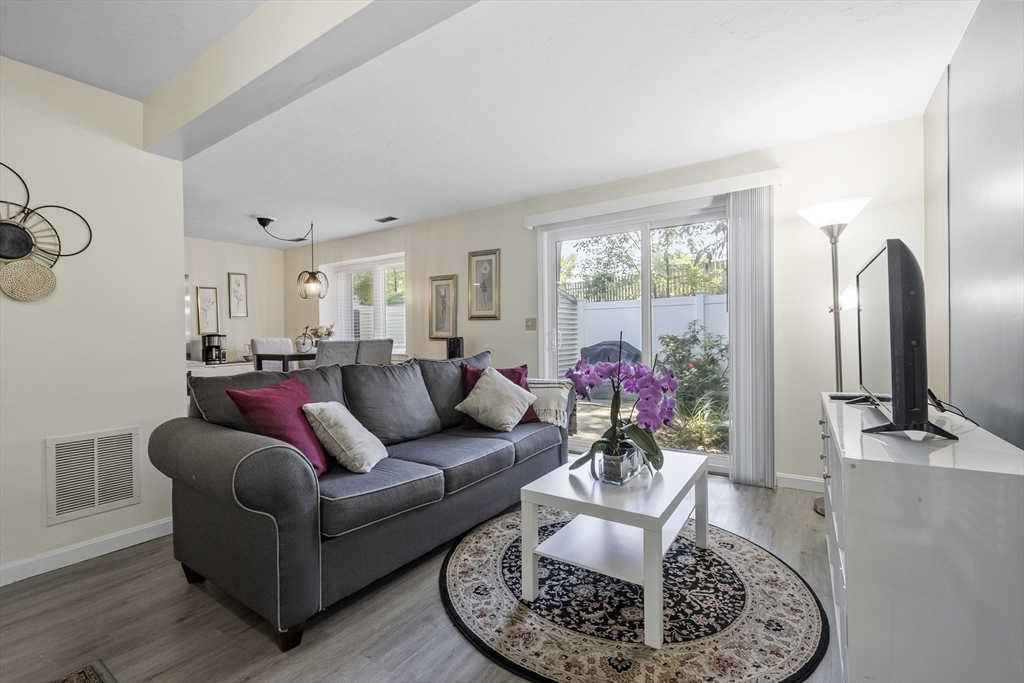49 Meadow Pond Dr #K in Leominster