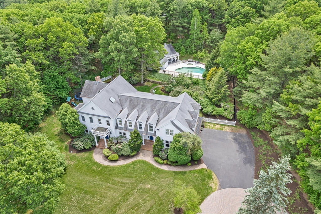 26 Woodridge Rd in Dover
