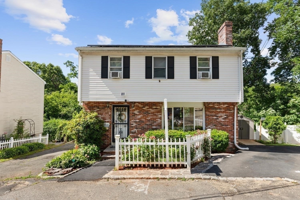 70 Crescent Lane in Malden
