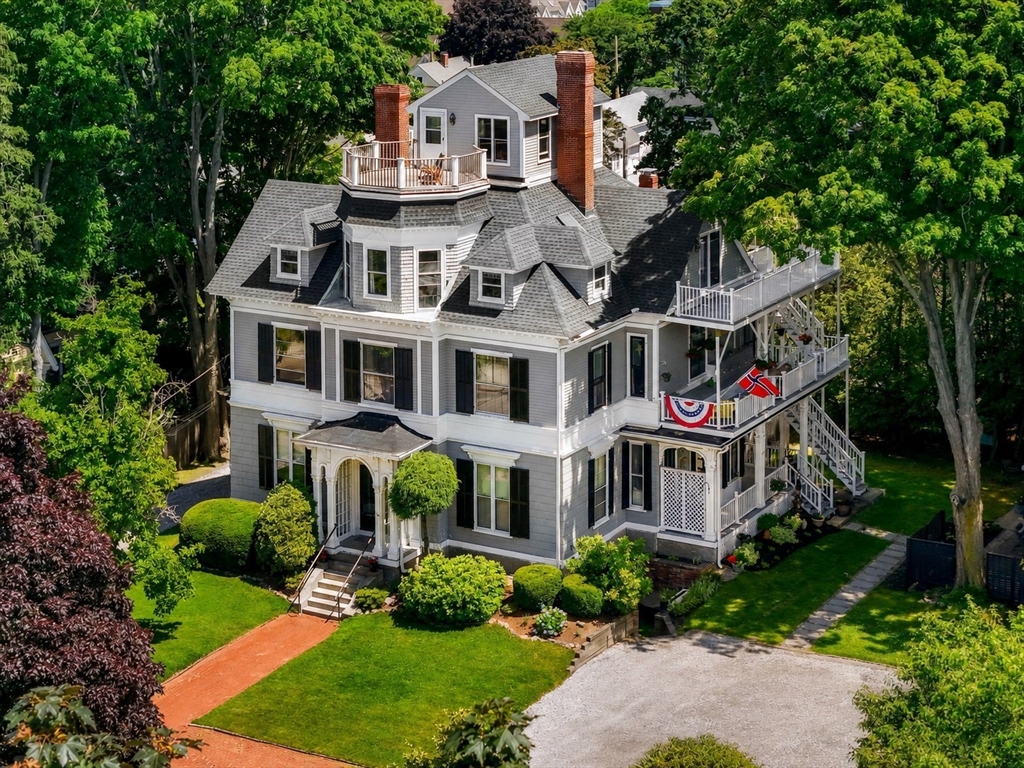 39 Broad St #5 in Newburyport