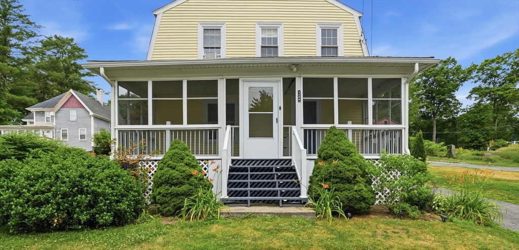 1288 Newman Avenue in Seekonk