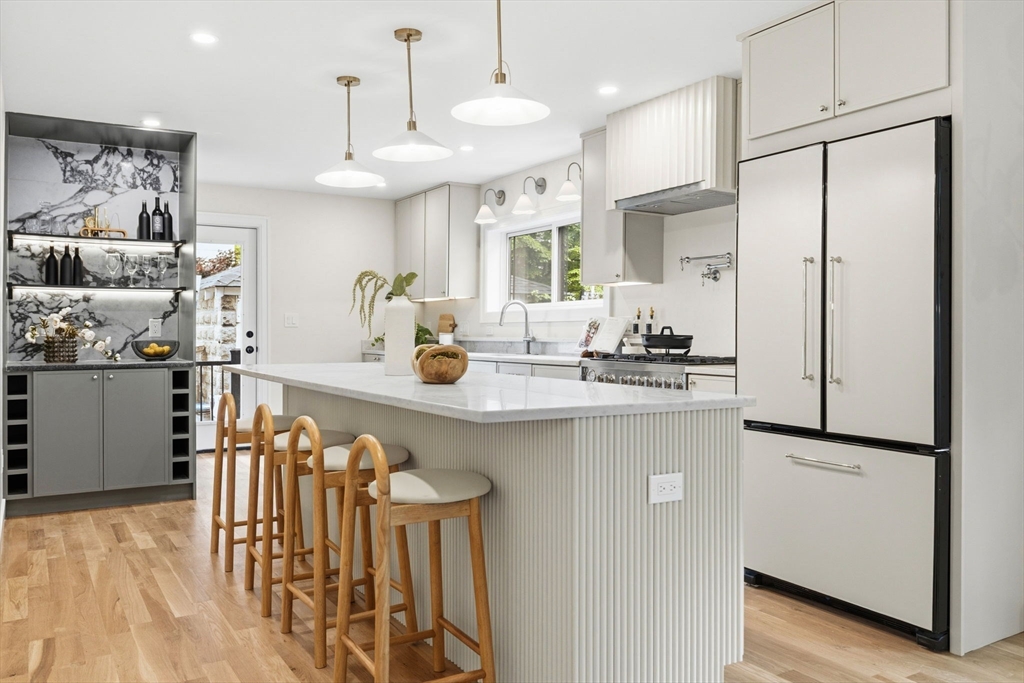 34 Governor Winthrop Rd #1 in Somerville
