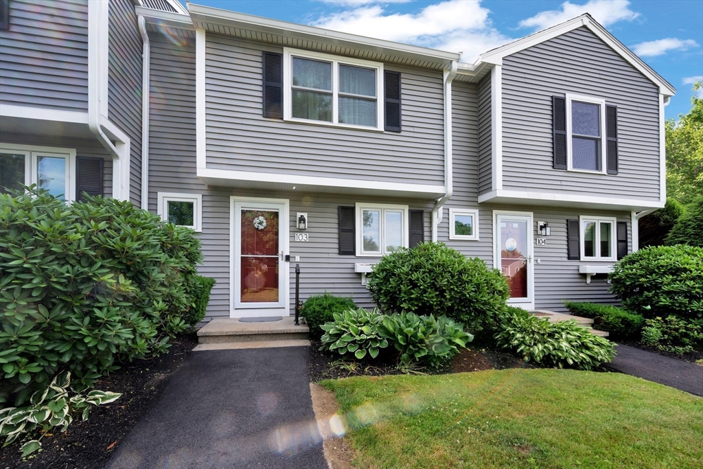 103 Standpipe Dr #103 in Rockland