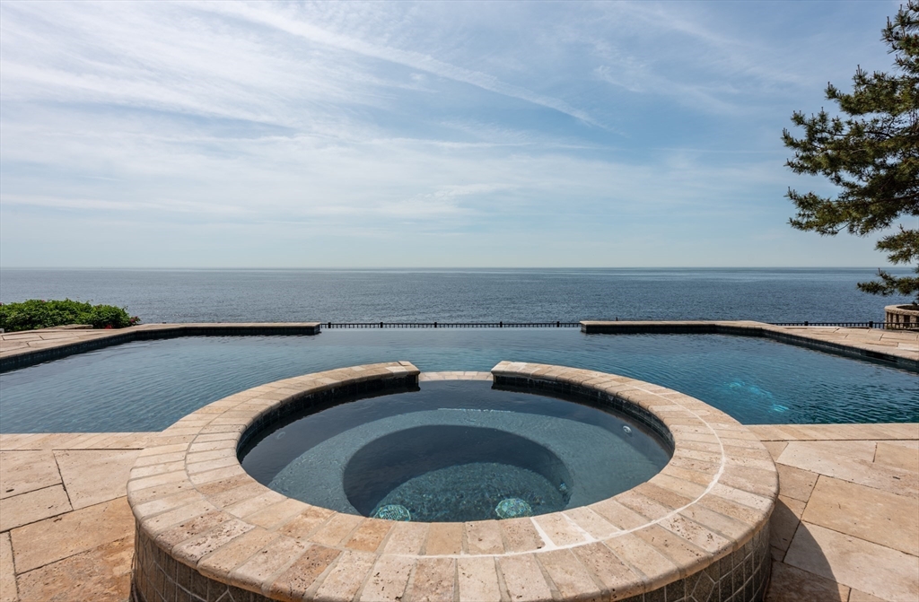 16 Hesperus Circle in Gloucester