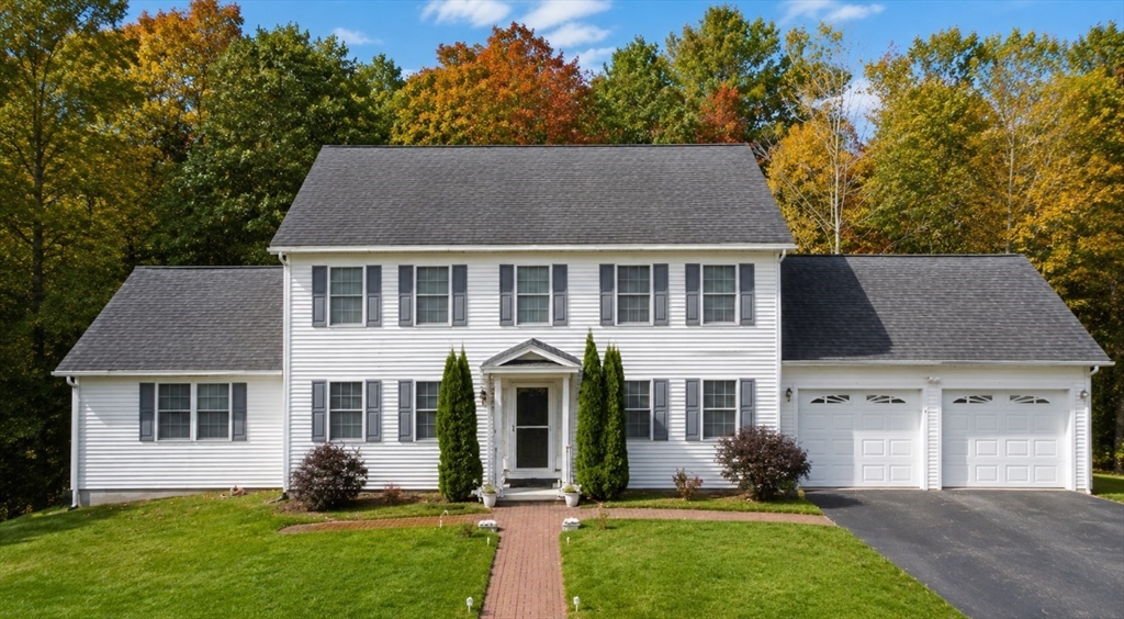 5 Poe Cir in Tyngsboro
