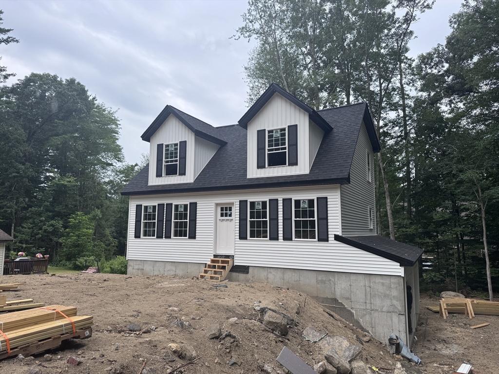 167 S Row Road in Lunenburg