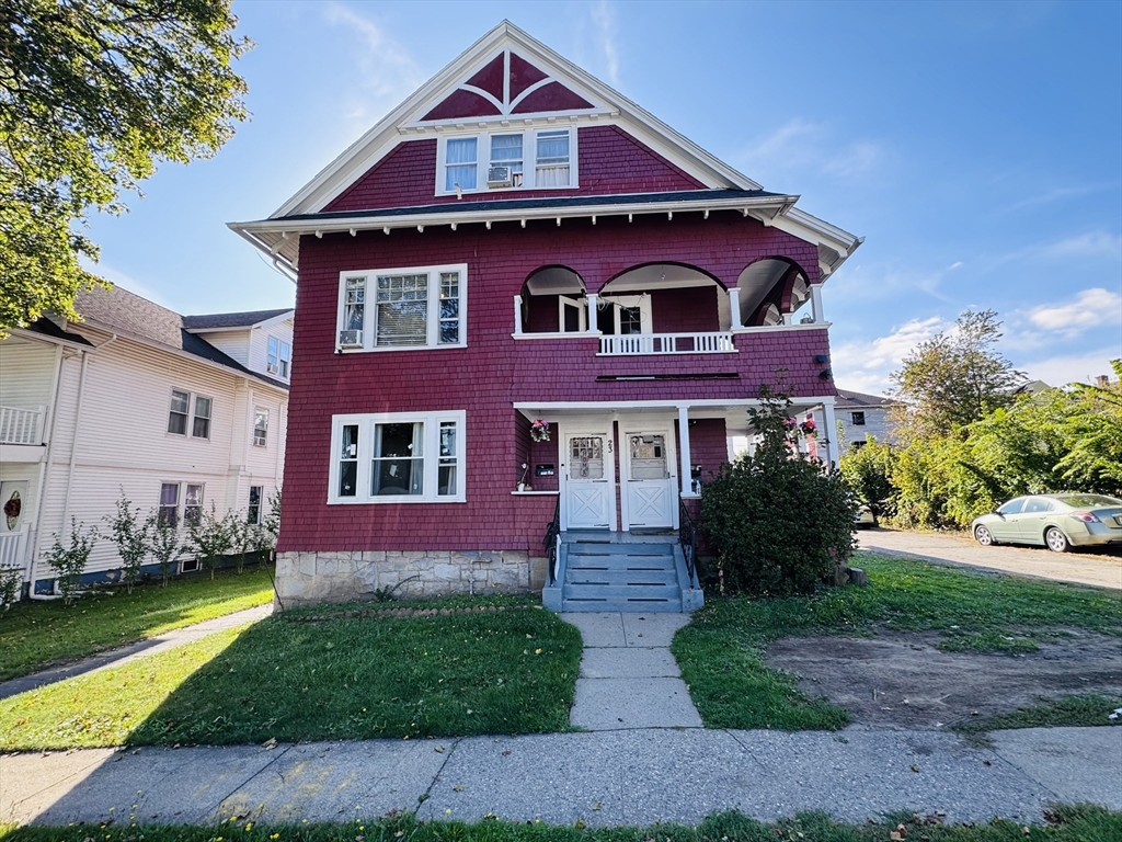 23 Woodford St in Worcester