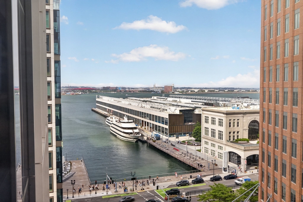 135 Seaport Blvd #1106 in Boston