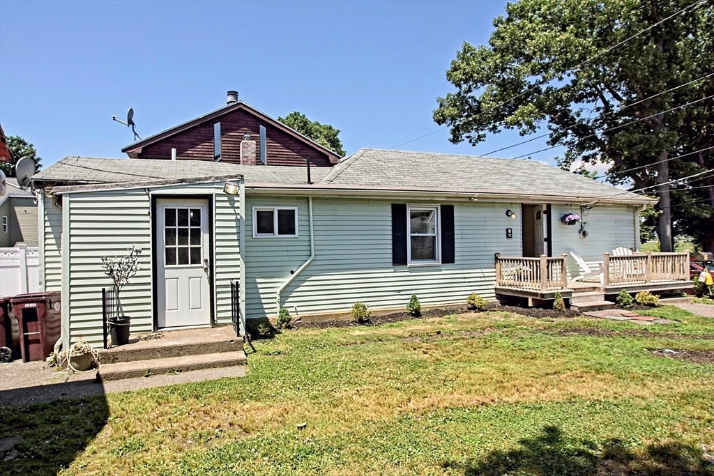 14 Putnam Rd in Revere