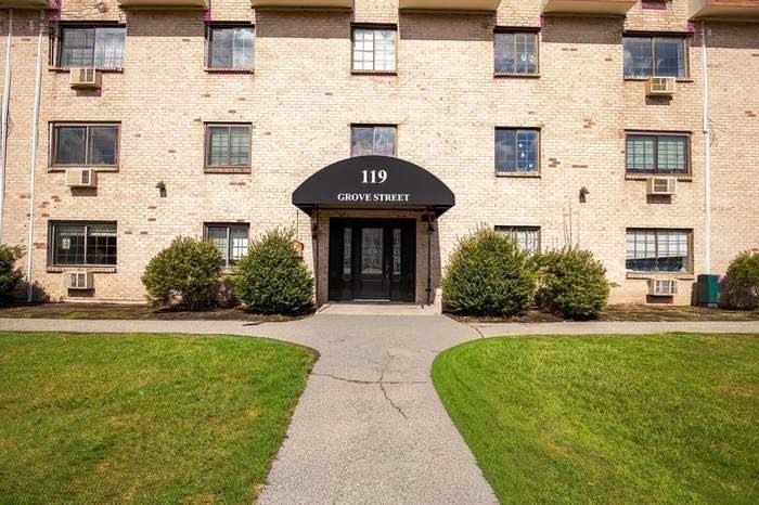 119 Grove St #245 in Rockland