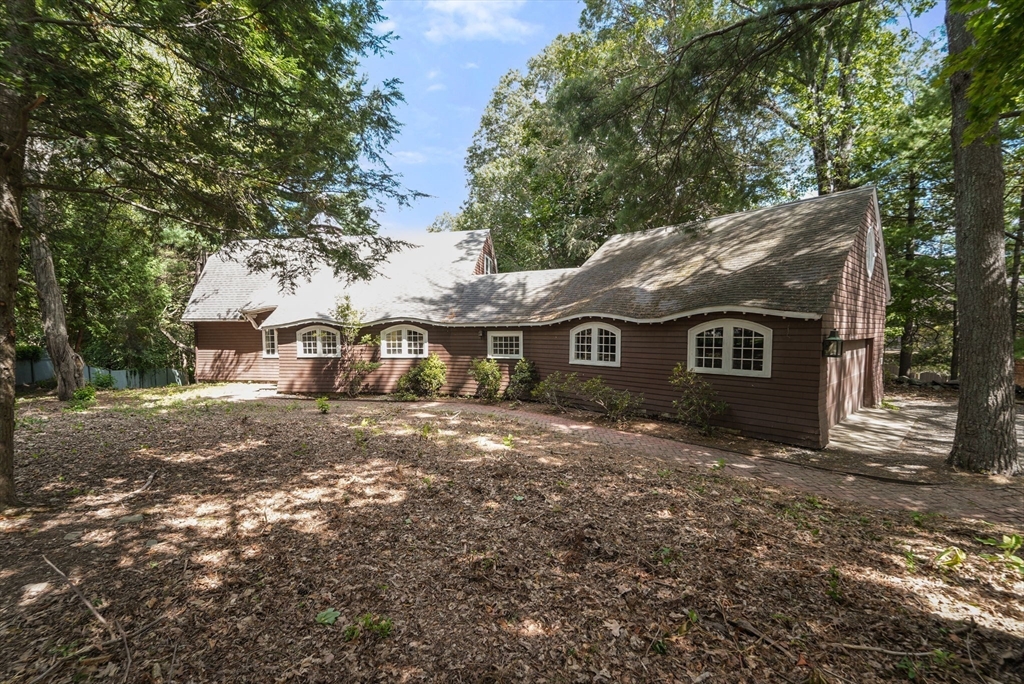 136 Dudley Rd in Newton Center