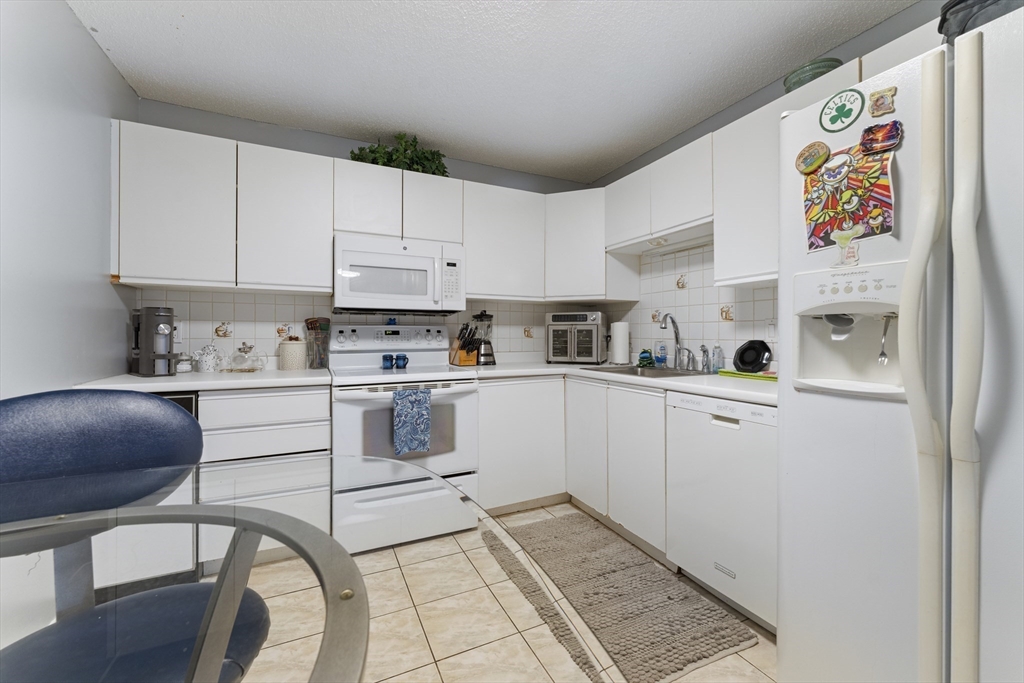 3920 Mystic Valley Pkwy #514 in Medford