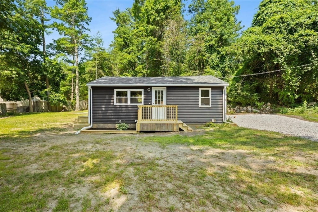 13 Cherry St in Lakeville