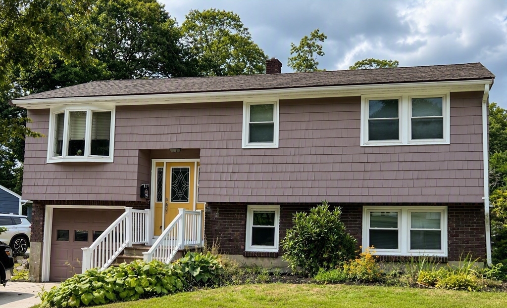 5 Paradise Road in Beverly