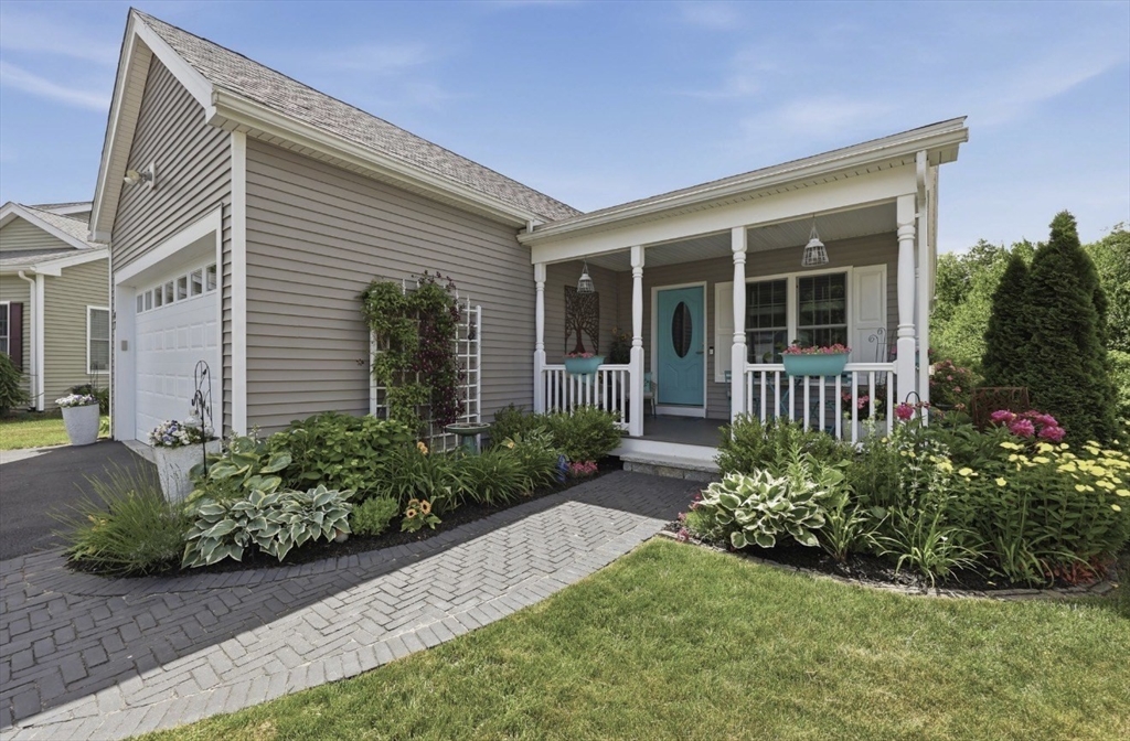 47 Hyde Park Circle #47 in Uxbridge