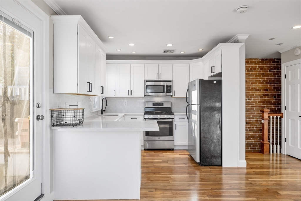 499-501 Sumner St #3 in Boston
