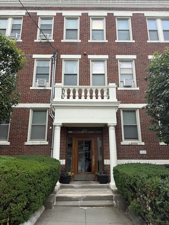 32 Ransom Rd #11 in Brighton