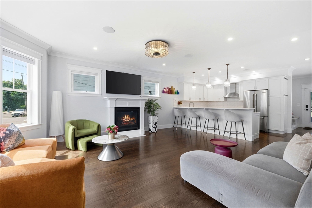 30 Port Norfolk St in Dorchester
