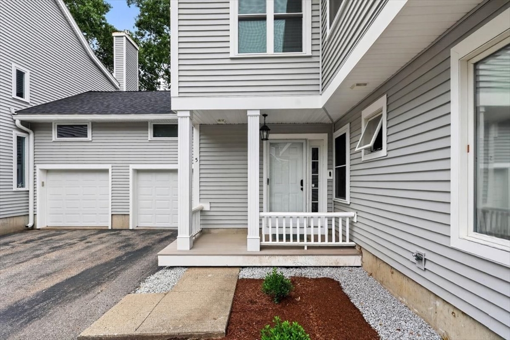 5 Blueberry Ct #5 in Rockland