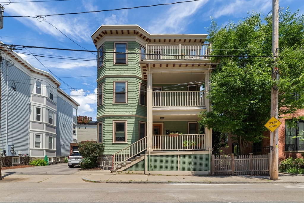 62 Seaverns Ave #2 in Jamaica Plain